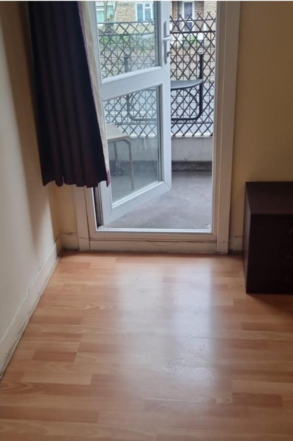 Huge Room Blacony In London Bridge المظهر الخارجي الصورة